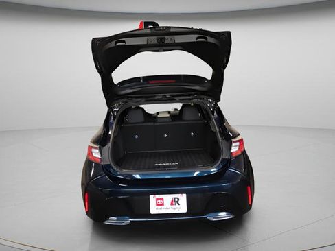 Used 2019 Toyota Corolla SE FWD image 8