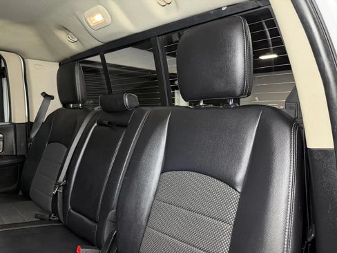 Used 2018 RAM 2500 Big Horn w/ Sport Appearance Group AWD/4WD image 19