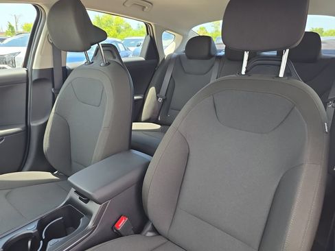 New 2026 Kia K4 FWD image 21
