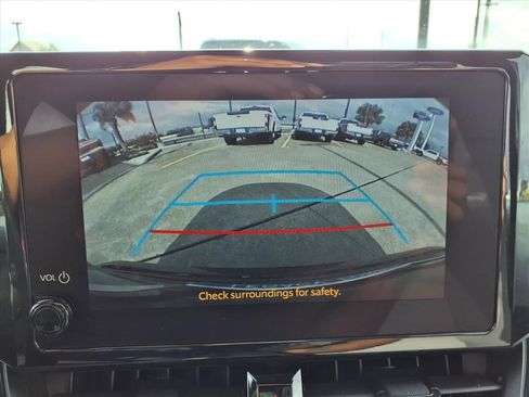 Used 2023 Toyota Corolla SE image 4