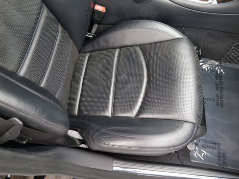 Used 2007 Mercedes-Benz CLS 63 AMG w/ P2 Pkg image 36