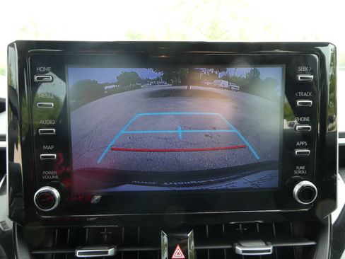 Used 2020 Toyota Corolla SE FWD image 17