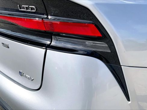 Certified 2024 Toyota Prius Limited w/ Limited Premium Package FWD image 30
