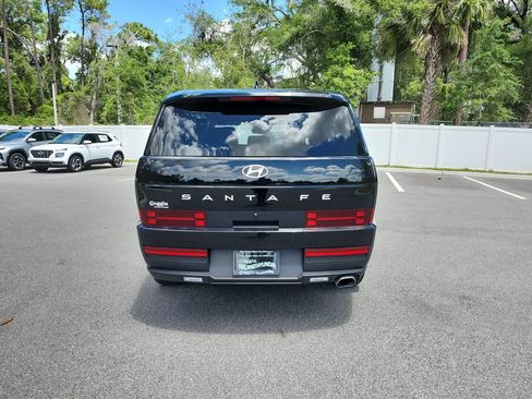 Used 2025 Hyundai Santa Fe SE FWD image 4