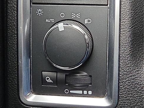 Used 2023 RAM 1500 Classic SLT w/ Trailer & Traction Group image 20