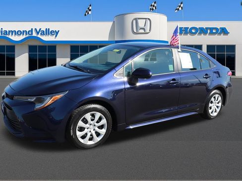 Used 2024 Toyota Corolla LE FWD image 3