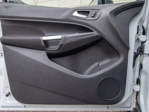 Used 2015 Ford Transit Connect XLT image 10