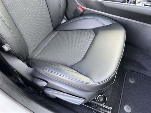 New 2026 Jeep Compass Latitude image 16