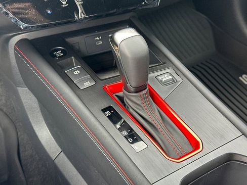 New 2026 Nissan Kicks SR image 30