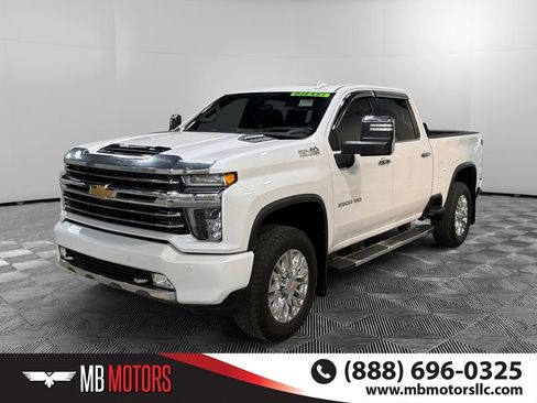 Used 2023 Chevrolet Silverado 2500 High Country w/ Z71 Off-Road Package image 8