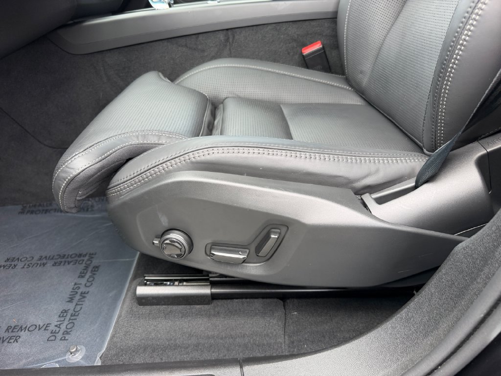 Certified 2026 Volvo XC60 B5 Ultra w/ Protection Package Premier AWD/4WD image 17