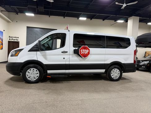 Used 2019 Ford Transit 150 XL RWD image 9
