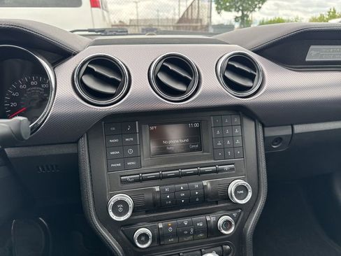Used 2016 Ford Mustang Coupe RWD image 9