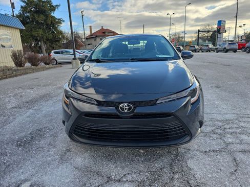 Used 2023 Toyota Corolla LE image 8