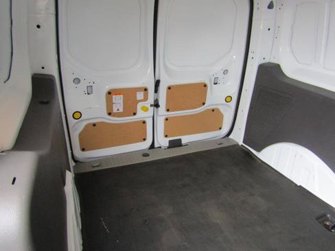 Used 2020 Ford Transit Connect XLT image 13