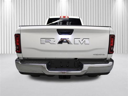New 2026 RAM 2500 Tradesman AWD/4WD image 4