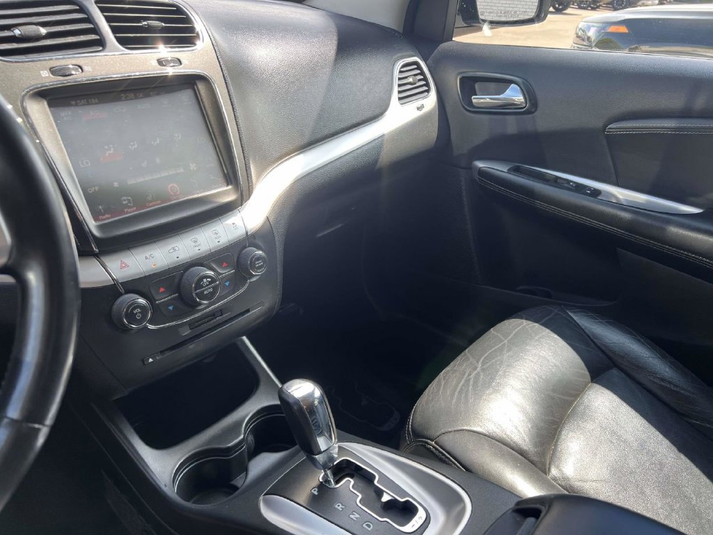 Used 2014 Dodge Journey Limited w/ Driver Convenience Group FWD image 29
