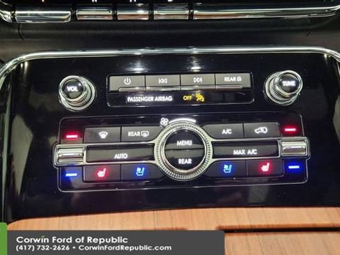Used 2023 Lincoln Navigator L Reserve w/ Equipment Group 201A image 22