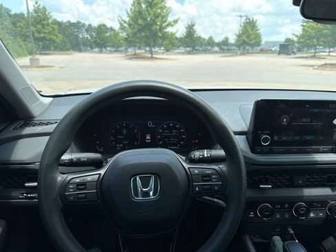 Used 2024 Honda Accord EX image 5