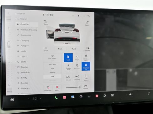 Used 2023 Tesla Model X Plaid image 28