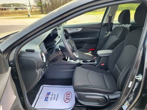 Used 2024 Kia Forte LXS image 11