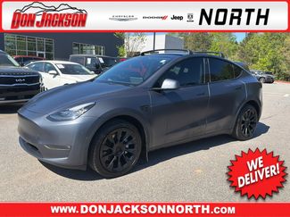 Used 2022 Tesla Model Y Long Range video 1
