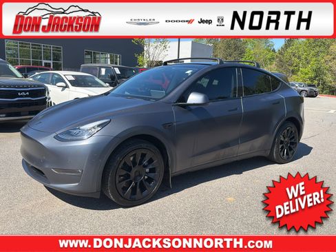 Used 2022 Tesla Model Y Long Range image 1