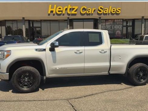 Used 2020 GMC Sierra 1500 SLE w/ Remote Start Package AWD/4WD image 5