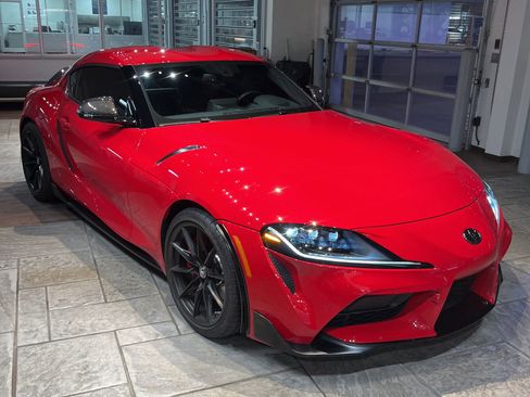 Used 2026 Toyota Supra Premium image 1