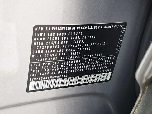 Used 2022 Volkswagen Tiguan SE AWD/4WD image 35