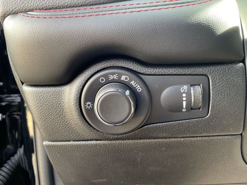 Used 2024 Dodge Durango GT AWD/4WD image 15