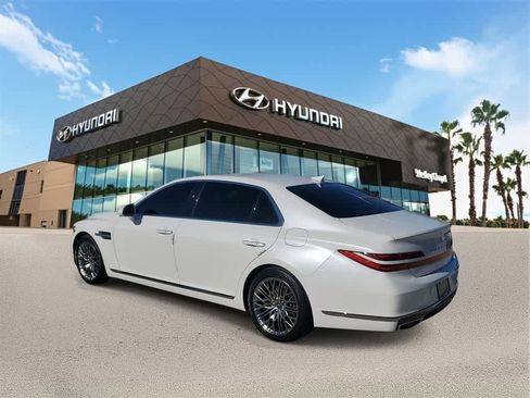 Used 2021 Genesis G90 3.3T Premium image 2