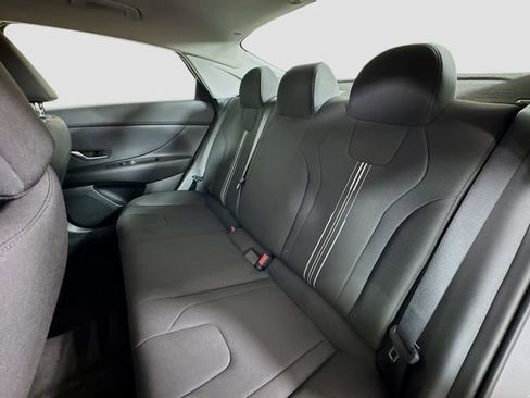 Used 2023 Hyundai Elantra SEL w/ Cargo Package image 25