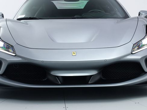 Used 2021 Ferrari F8 Tributo RWD image 12