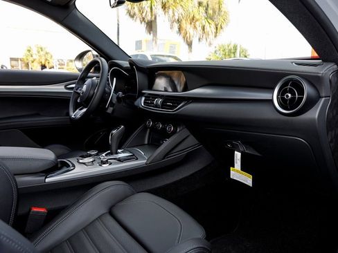 New 2025 Alfa Romeo Stelvio Sprint image 36