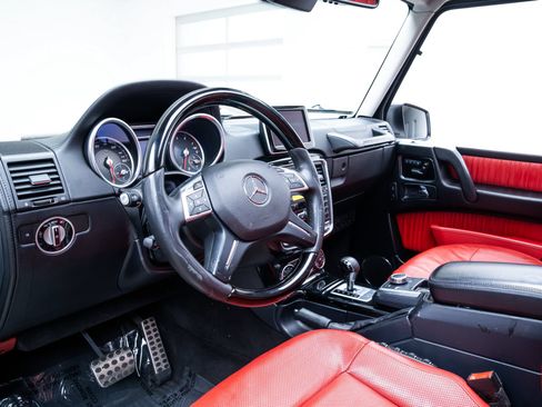 Used 2016 Mercedes-Benz G 550 image 18