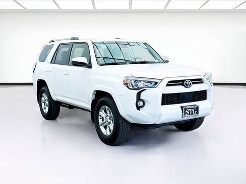 Used 2024 Toyota 4Runner SR5 image 3