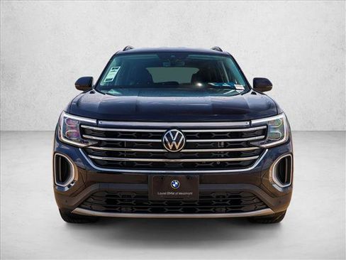 Used 2026 Volkswagen Atlas SE AWD/4WD image 2