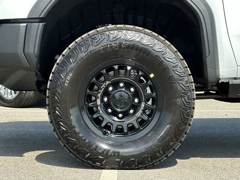 New 2026 GMC Sierra 2500 AT4X w/ AT4X AEV Edition image 32