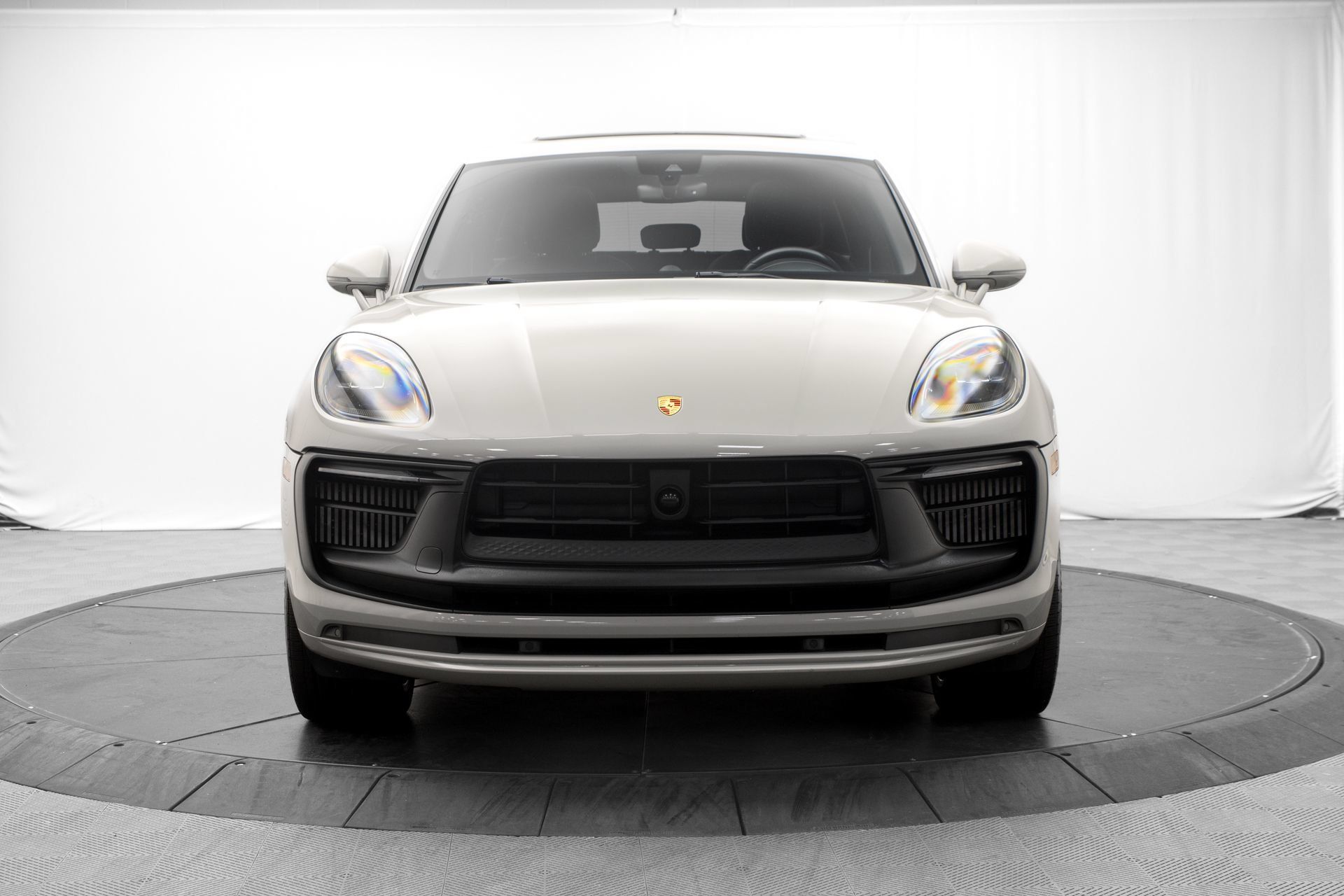 Used 2023 Porsche Macan GTS w/ Premium Package Plus AWD/4WD image 8