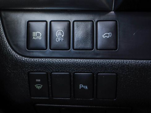 Used 2017 Toyota Highlander Limited image 13