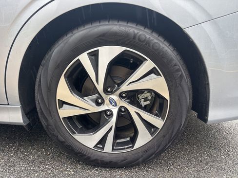 Used 2025 Subaru Legacy Premium AWD/4WD image 39