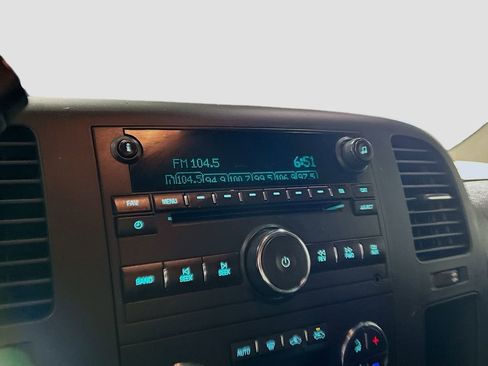 Used 2013 Chevrolet Silverado 1500 LT w/ All-Star Edition AWD/4WD image 13