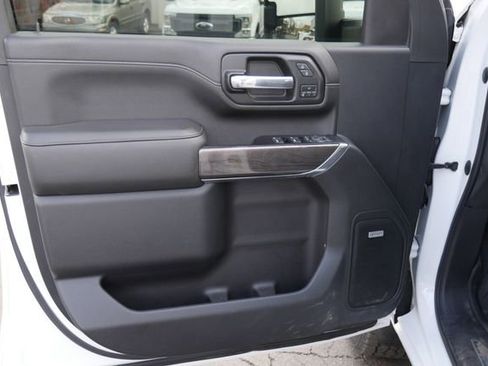 Used 2020 Chevrolet Silverado 2500 LTZ w/ LTZ Premium Package AWD/4WD image 14