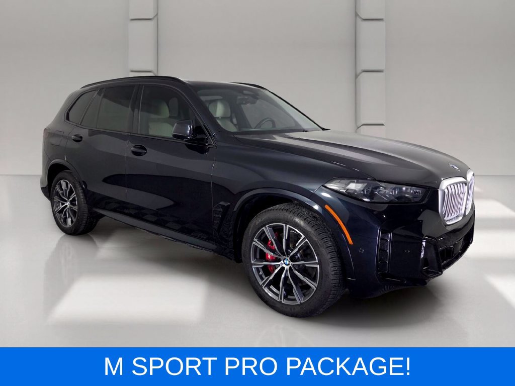 Used 2026 BMW X5 sDrive40i w/ M Sport Package RWD image 2