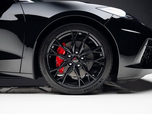 Used 2025 Chevrolet Corvette Stingray Convertible w/ 1LT image 42