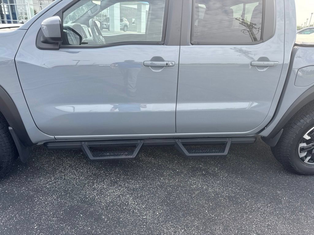 Used 2024 Nissan Frontier PRO-4X w/ Off-Road Protection Package AWD/4WD image 5