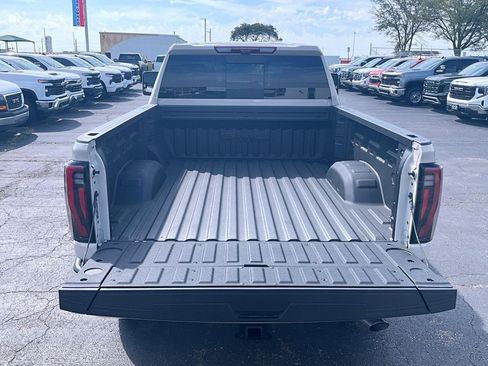 Used 2026 GMC Sierra 2500 AT4 w/ AT4 Premium Plus Package AWD/4WD image 4