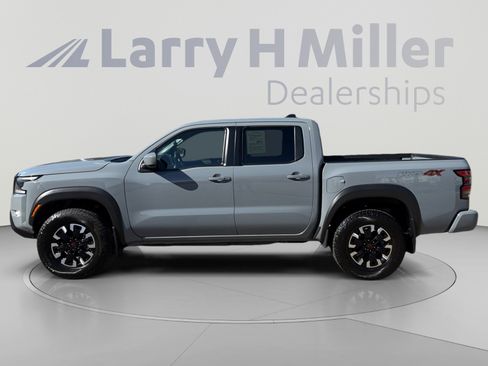 Used 2024 Nissan Frontier PRO-4X w/ Technology Package AWD/4WD image 2