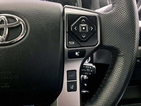 Used 2022 Toyota Tacoma SR5 image 20